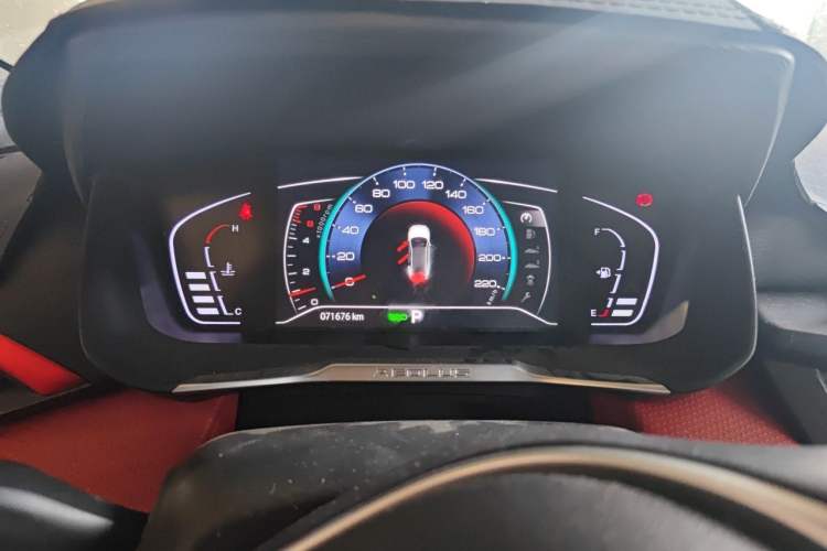 Used Dongfeng Aeolus Yixuan 2021 230T Automatic Zuiying Knight Edition Instrument Cluster