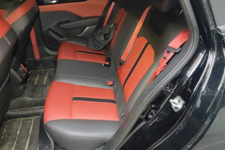 Used Dongfeng Aeolus Yixuan 2021 230T Automatic Zuiying Knight Edition Interior 4