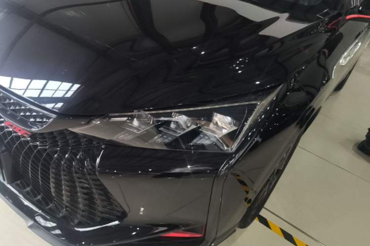 Used Dongfeng Aeolus Yixuan 2021 230T Automatic Dream-Chasing Rider Edition Left Front Headlight