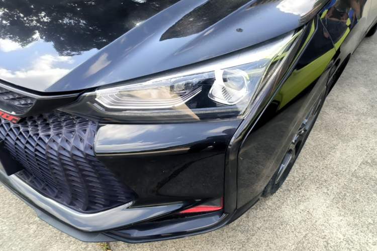Used Dongfeng Aeolus Yixuan 2021 230T Automatic Zuiying Knight Edition Left Front Headlight