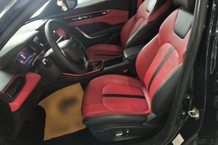Used Dongfeng Aeolus Yixuan 2021 230T Automatic Dream-Chasing Rider Edition Left Front Seat