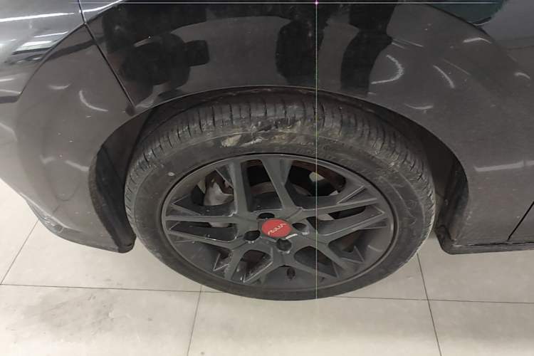 Used Dongfeng Aeolus Yixuan 2021 230T Automatic Dream-Chasing Rider Edition Left Front Wheel Hub
