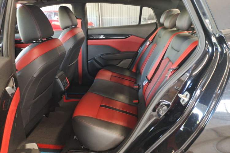 Used Dongfeng Aeolus Yixuan 2021 230T Automatic Zuiying Knight Edition Left Rear Seat