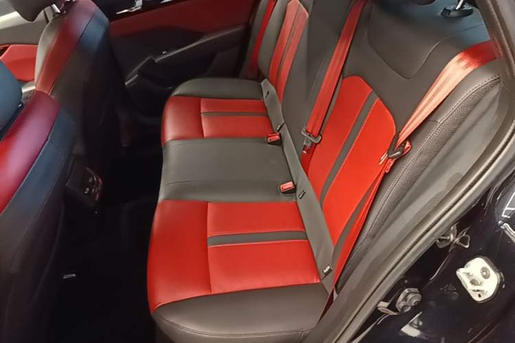 Used Dongfeng Aeolus Yixuan 2021 230T Automatic Hunter Edition Left Rear Seat