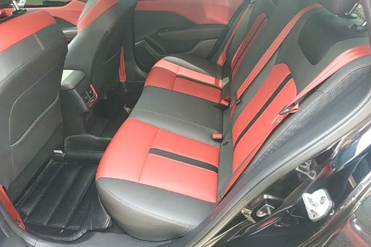 Used Dongfeng Aeolus Yixuan 2021 230T Automatic Zuiying Knight Edition Left Rear Seat