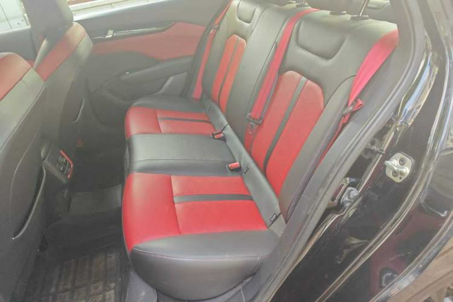 Used Dongfeng Aeolus Yixuan 2021 230T Automatic Dream-Chasing Rider Edition Left Rear Seat