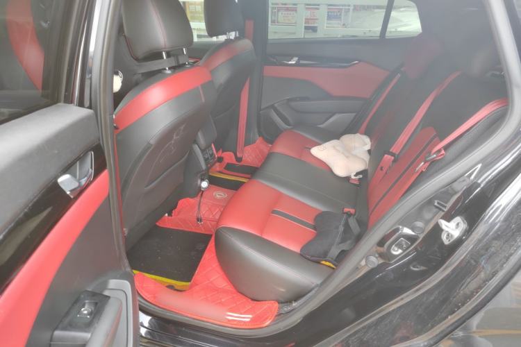 Used Dongfeng Aeolus Yixuan 2021 230T Automatic Dream-Chasing Edition Left Rear Seat