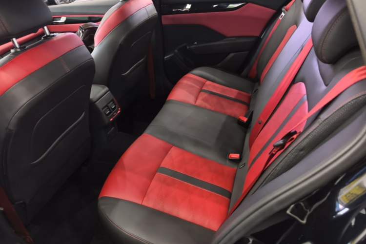 Used Dongfeng Aeolus Yixuan 2021 230T Automatic Zuiying Knight Edition Left Rear Seat
