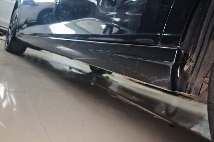 Used Dongfeng Aeolus Yixuan 2021 230T Automatic Hunter Edition Left Side Sill