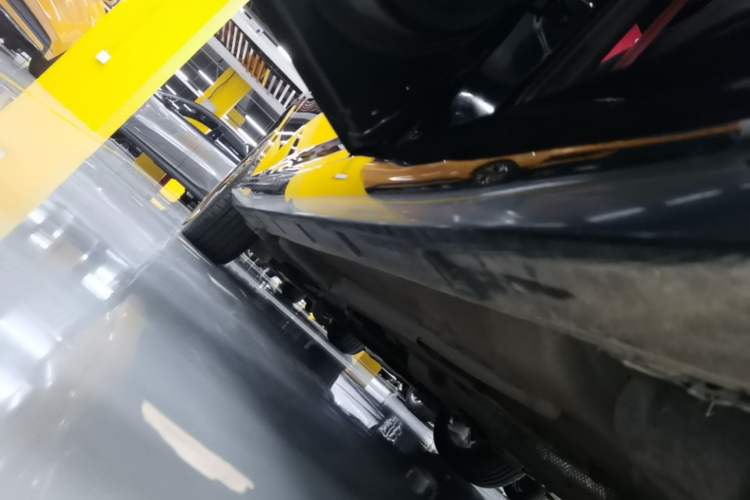 Used Dongfeng Aeolus Yixuan 2021 230T Automatic Zuiying Knight Edition Left Side Sill