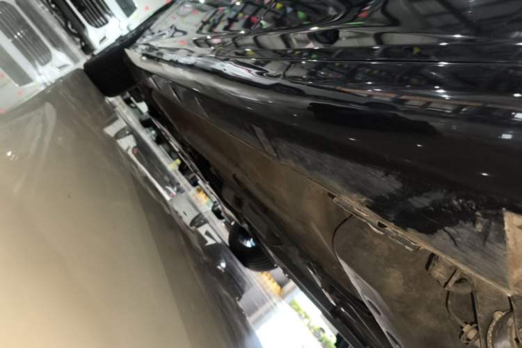 Used Dongfeng Aeolus Yixuan 2021 230T Automatic Dream-Chasing Rider Edition Left Side Sill