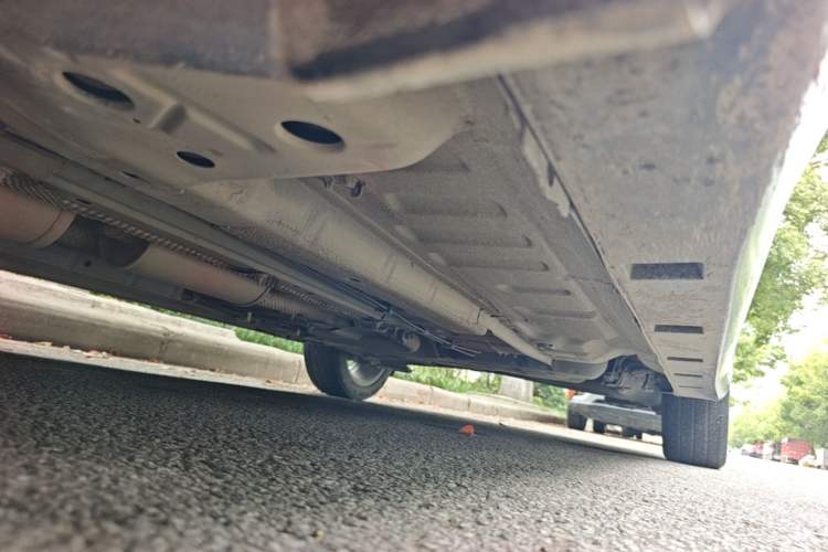 Used Dongfeng Aeolus Yixuan 2021 230T Automatic Zuiying Knight Edition Left Side Sill
