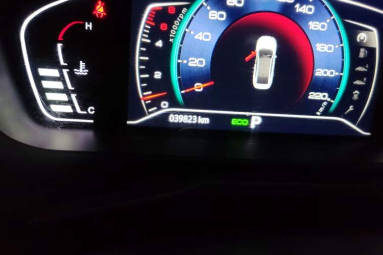 Used Dongfeng Aeolus Yixuan 2021 230T Automatic Hunter Edition Odometer Close Up