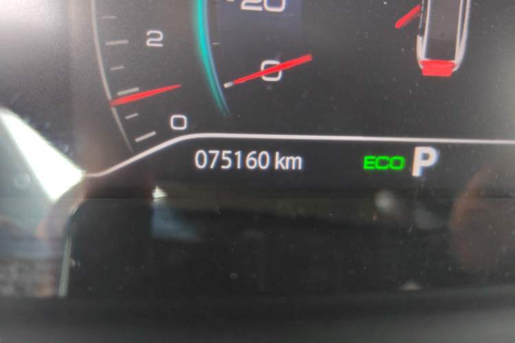 Used Dongfeng Aeolus Yixuan 2021 230T Automatic Zuiying Knight Edition Odometer Close Up