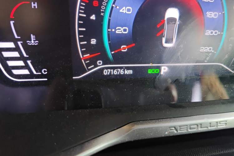 Used Dongfeng Aeolus Yixuan 2021 230T Automatic Zuiying Knight Edition Odometer Close Up