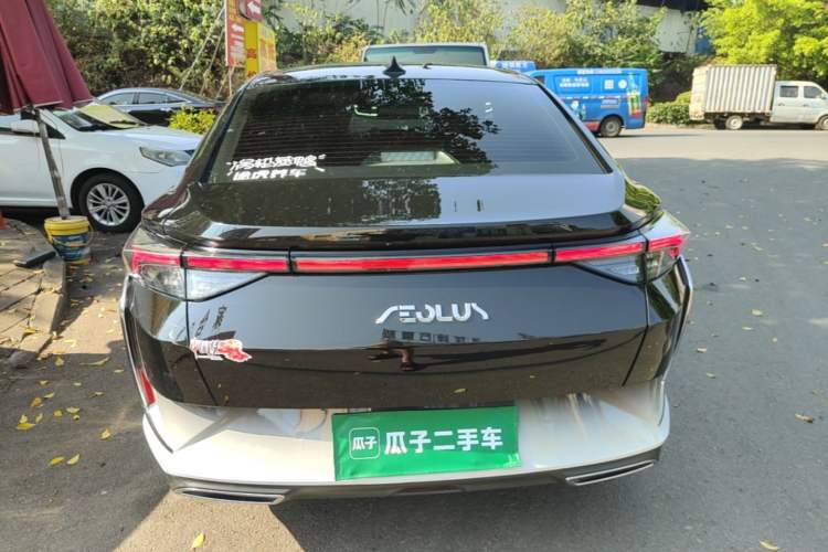 Used Dongfeng Aeolus Yixuan 2021 230T Automatic Glory Edition Rear