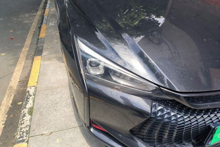 Used Dongfeng Aeolus Yixuan 2021 230T Automatic Zuiying Knight Edition Right Front Headlight