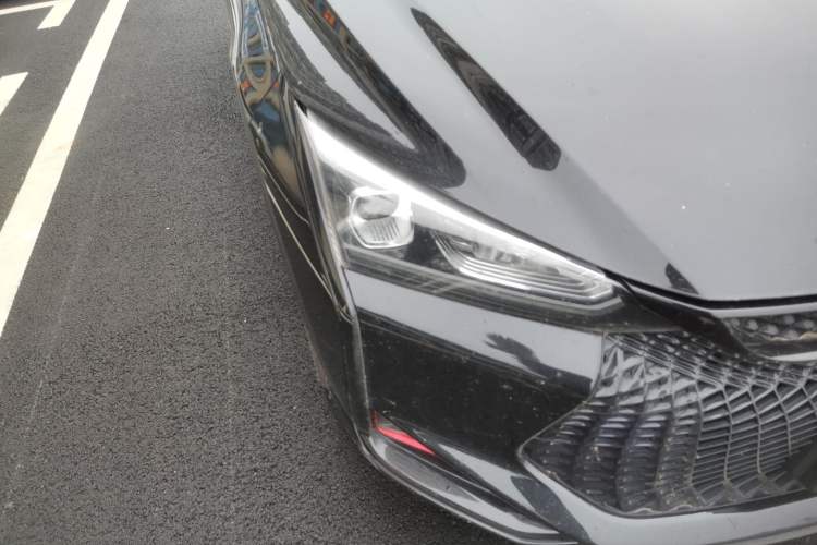 Used Dongfeng Aeolus Yixuan 2021 230T Automatic Glory Edition Right Front Headlight