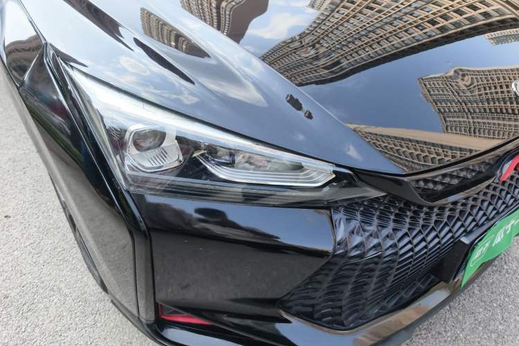 Used Dongfeng Aeolus Yixuan 2021 230T Automatic Zuiying Knight Edition Right Front Headlight