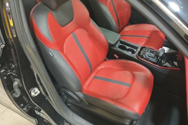 Used Dongfeng Aeolus Yixuan 2021 230T Automatic Hunter Edition Right Front Seat
