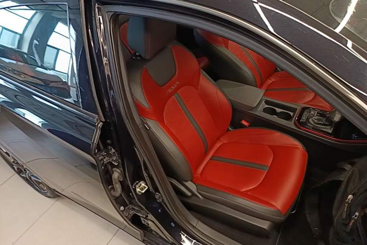 Used Dongfeng Aeolus Yixuan 2021 230T Automatic Hunter Edition Right Front Seat