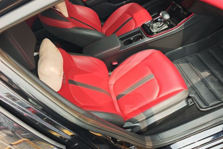 Used Dongfeng Aeolus Yixuan 2021 230T Automatic Hunter Edition Right Front Seat