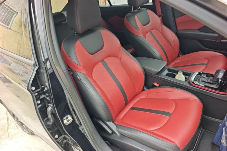 Used Dongfeng Aeolus Yixuan 2021 230T Automatic Hunter Edition Right Front Seat