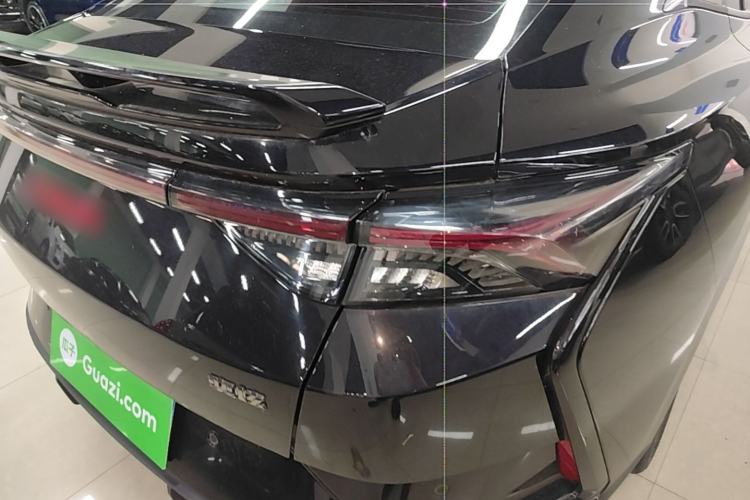 Used Dongfeng Aeolus Yixuan 2021 230T Automatic Dream-Chasing Rider Edition Right Rear Taillight