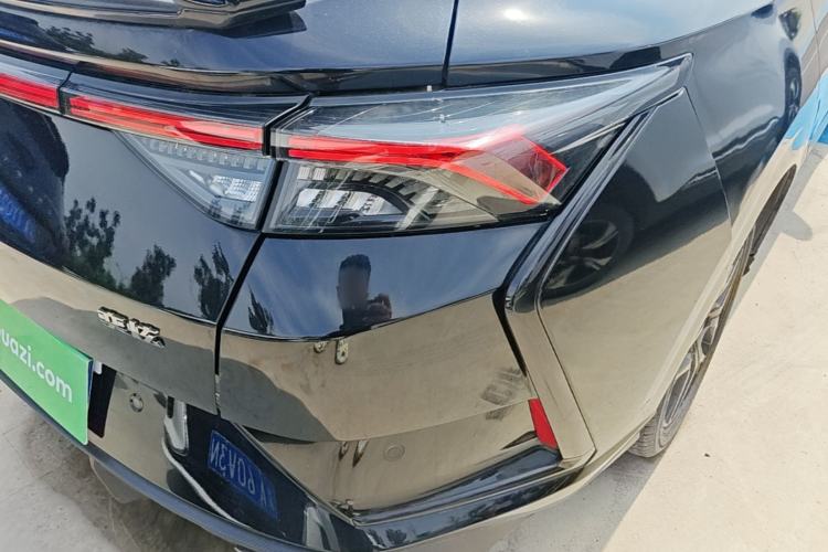 Used Dongfeng Aeolus Yixuan 2021 230T Automatic Hunter Edition Right Rear Taillight