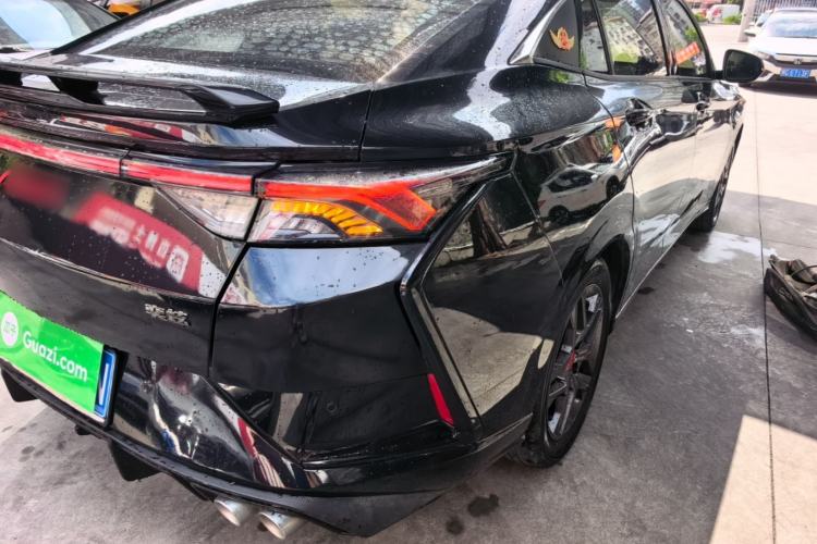 Used Dongfeng Aeolus Yixuan 2021 230T Automatic Zuiying Knight Edition Right Rear Taillight