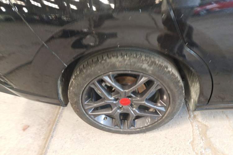 Used Dongfeng Aeolus Yixuan 2021 230T Automatic Zuiying Knight Edition Right Rear Wheel Hub