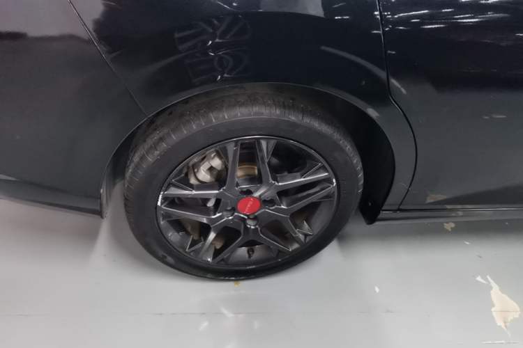 Used Dongfeng Aeolus Yixuan 2021 230T Automatic Zuiying Knight Edition Right Rear Wheel Hub