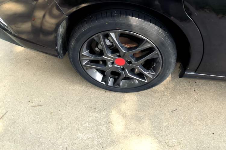 Used Dongfeng Aeolus Yixuan 2021 230T Automatic Zuiying Knight Edition Right Rear Wheel Hub