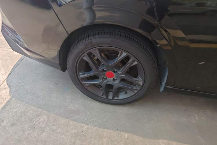 Used Dongfeng Aeolus Yixuan 2021 230T Automatic Zuiying Knight Edition Right Rear Wheel Hub