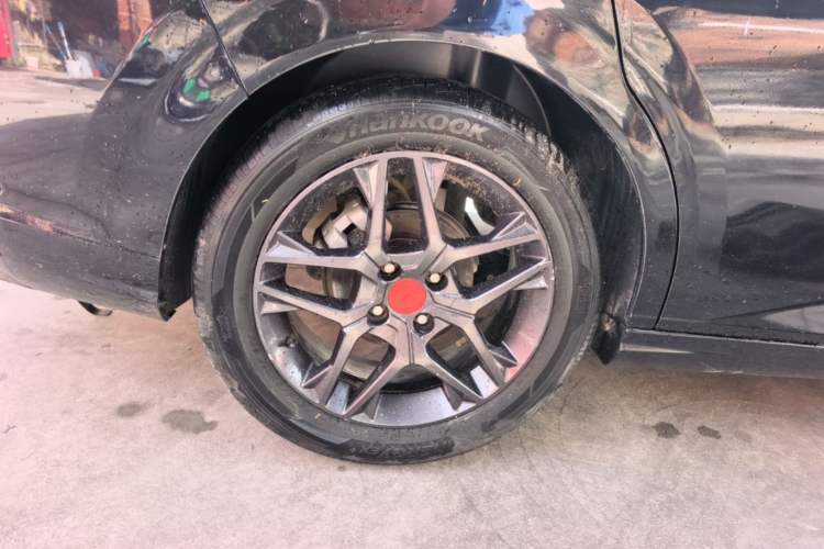 Used Dongfeng Aeolus Yixuan 2021 230T Automatic Zuiying Knight Edition Right Rear Wheel Hub