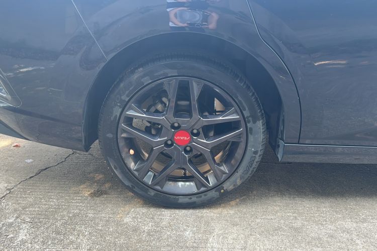 Used Dongfeng Aeolus Yixuan 2021 230T Automatic Zuiying Knight Edition Right Rear Wheel Hub