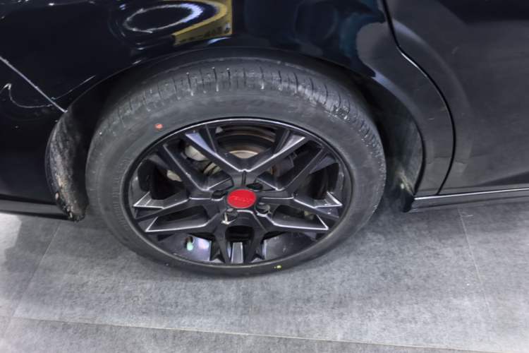 Used Dongfeng Aeolus Yixuan 2021 230T Automatic Zuiying Knight Edition Right Rear Wheel Hub