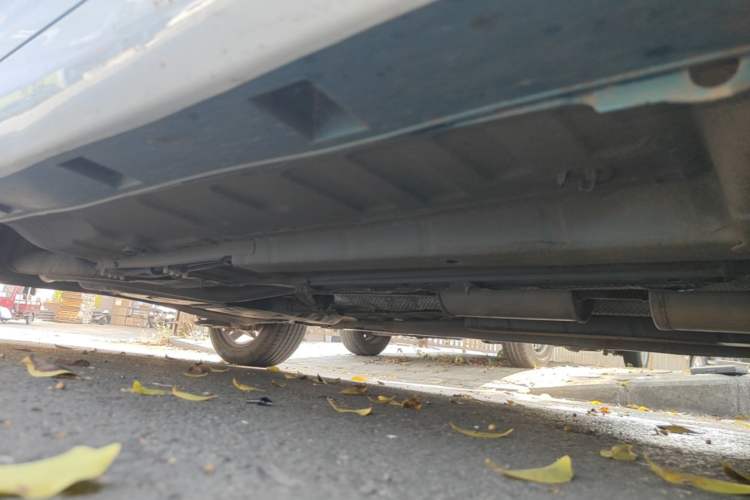 Used Dongfeng Aeolus Yixuan 2021 230T Automatic Glory Edition Right Side Sill