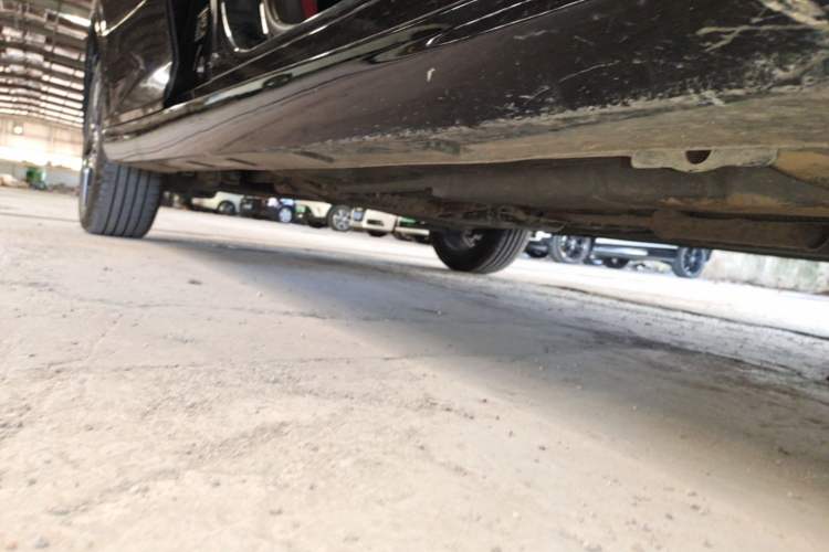 Used Dongfeng Aeolus Yixuan 2021 230T Automatic Zuiying Knight Edition Right Side Sill