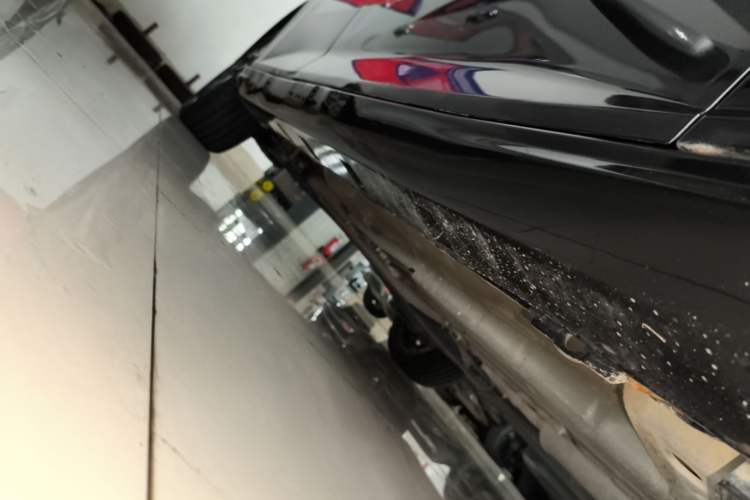 Used Dongfeng Aeolus Yixuan 2021 230T Automatic Dream-Chasing Rider Edition Right Side Sill