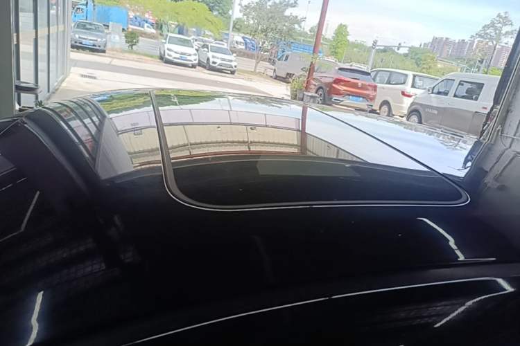 Used Dongfeng Aeolus Yixuan 2021 230T Automatic Zuiying Knight Edition Roof