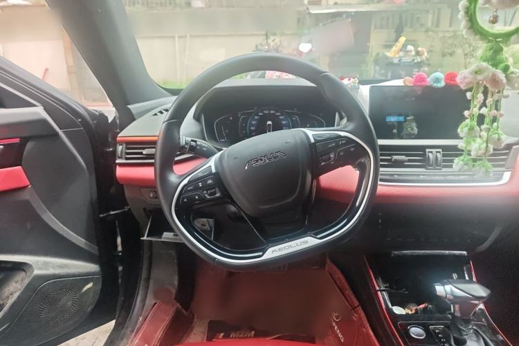 Used Dongfeng Aeolus Yixuan 2021 230T Automatic Dream-Chasing Rider Edition Steering Wheel