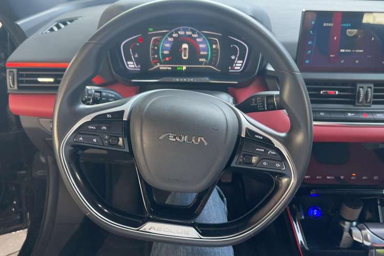 Used Dongfeng Aeolus Yixuan 2021 230T Automatic Zuiying Knight Edition Steering Wheel