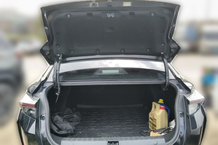 Used Dongfeng Aeolus Yixuan 2021 230T Automatic Hunter Edition Trunk