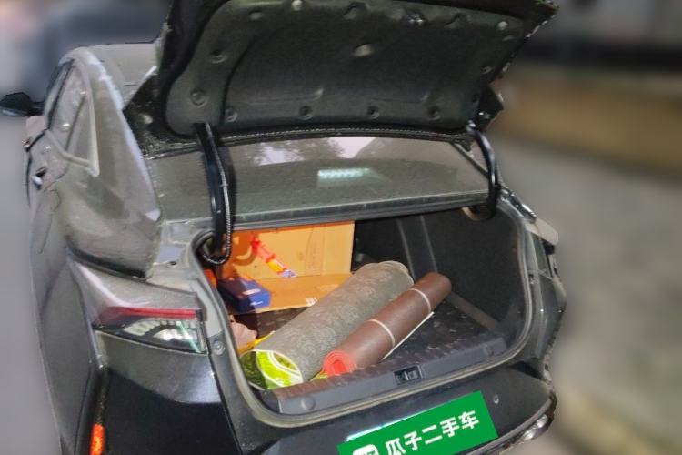 Used Dongfeng Aeolus Yixuan 2021 230T Automatic Zuiying Knight Edition Trunk