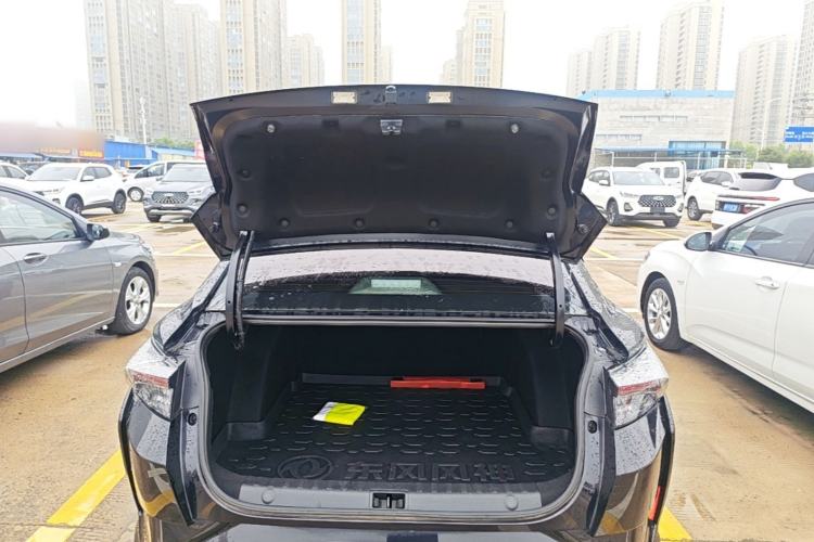 Used Dongfeng Aeolus Yixuan 2021 230T Automatic Dream-Chasing Rider Edition Trunk
