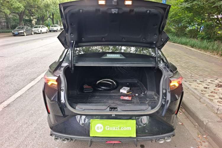 Used Dongfeng Aeolus Yixuan 2021 230T Automatic Zuiying Knight Edition Trunk