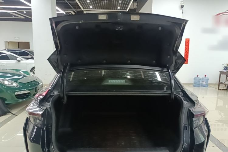 Used Dongfeng Aeolus Yixuan 2021 230T Automatic Zuiying Knight Edition Trunk