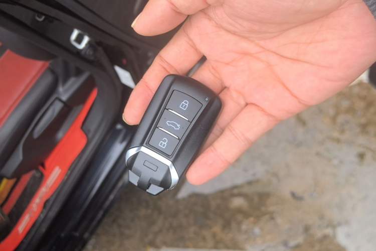Used Dongfeng Aeolus Yixuan 2021 230T Automatic Zuiying Knight Edition Vehicle Key