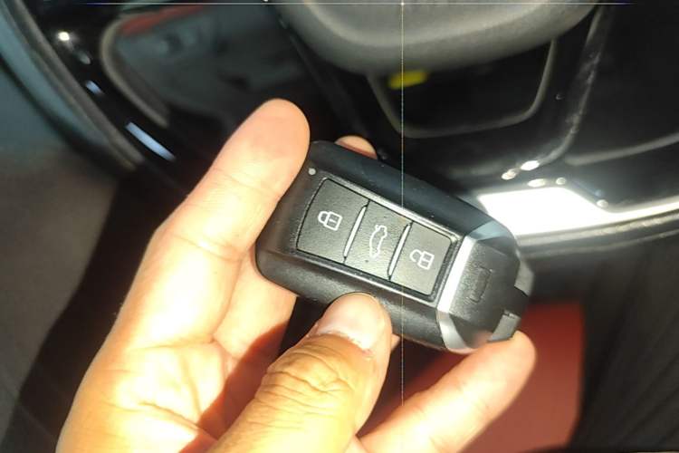 Used Dongfeng Aeolus Yixuan 2021 230T Automatic Dream-Chasing Rider Edition Vehicle Key